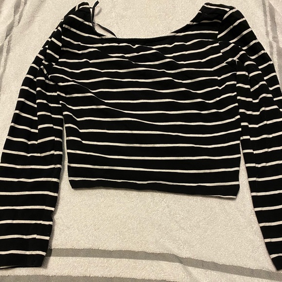 Forever 21 Crop top- SMALL - Picture 1 of 1